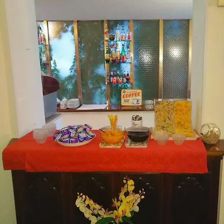 酒店 玫瑰别墅酒店 3*