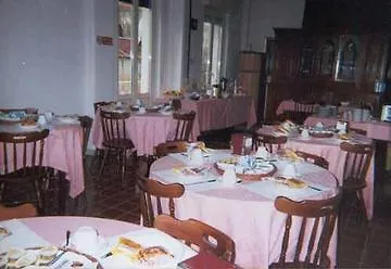 Delle Rose 3*