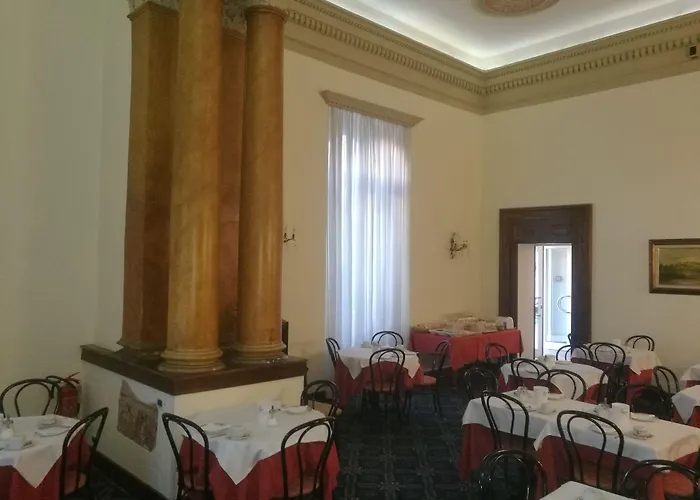 玫瑰别墅酒店 酒店