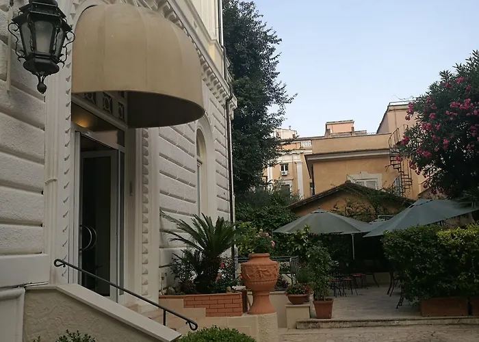 玫瑰别墅酒店 酒店