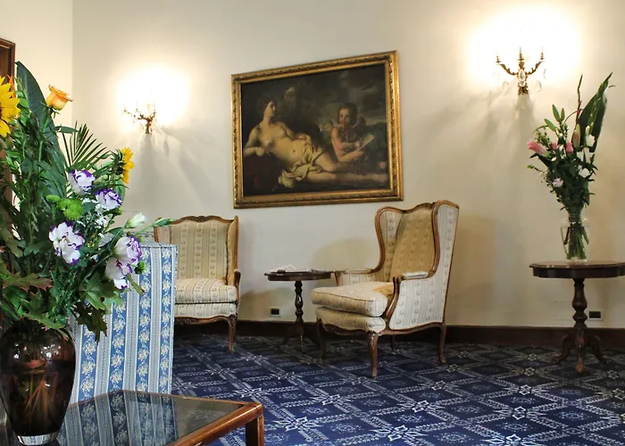 玫瑰别墅酒店 3*