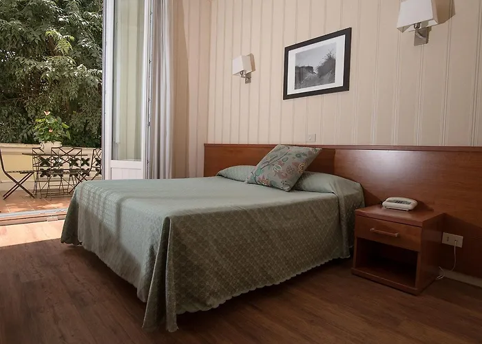 玫瑰别墅酒店 酒店